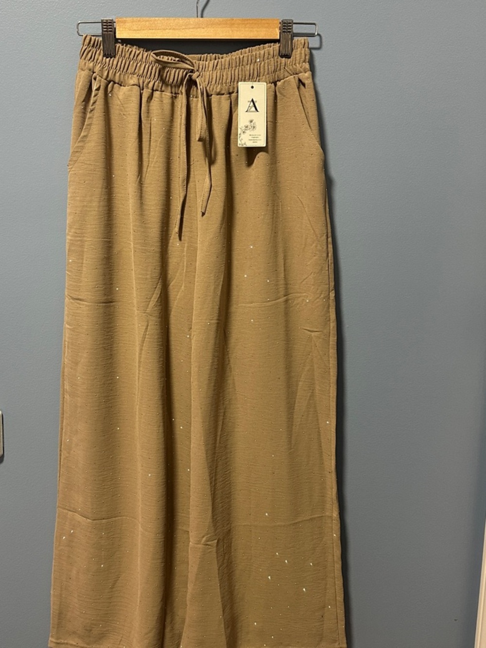 Women’s Sparkle Boot‑Cut Drawstring Pants in Tan Small